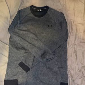 Under armor sweater with pockets